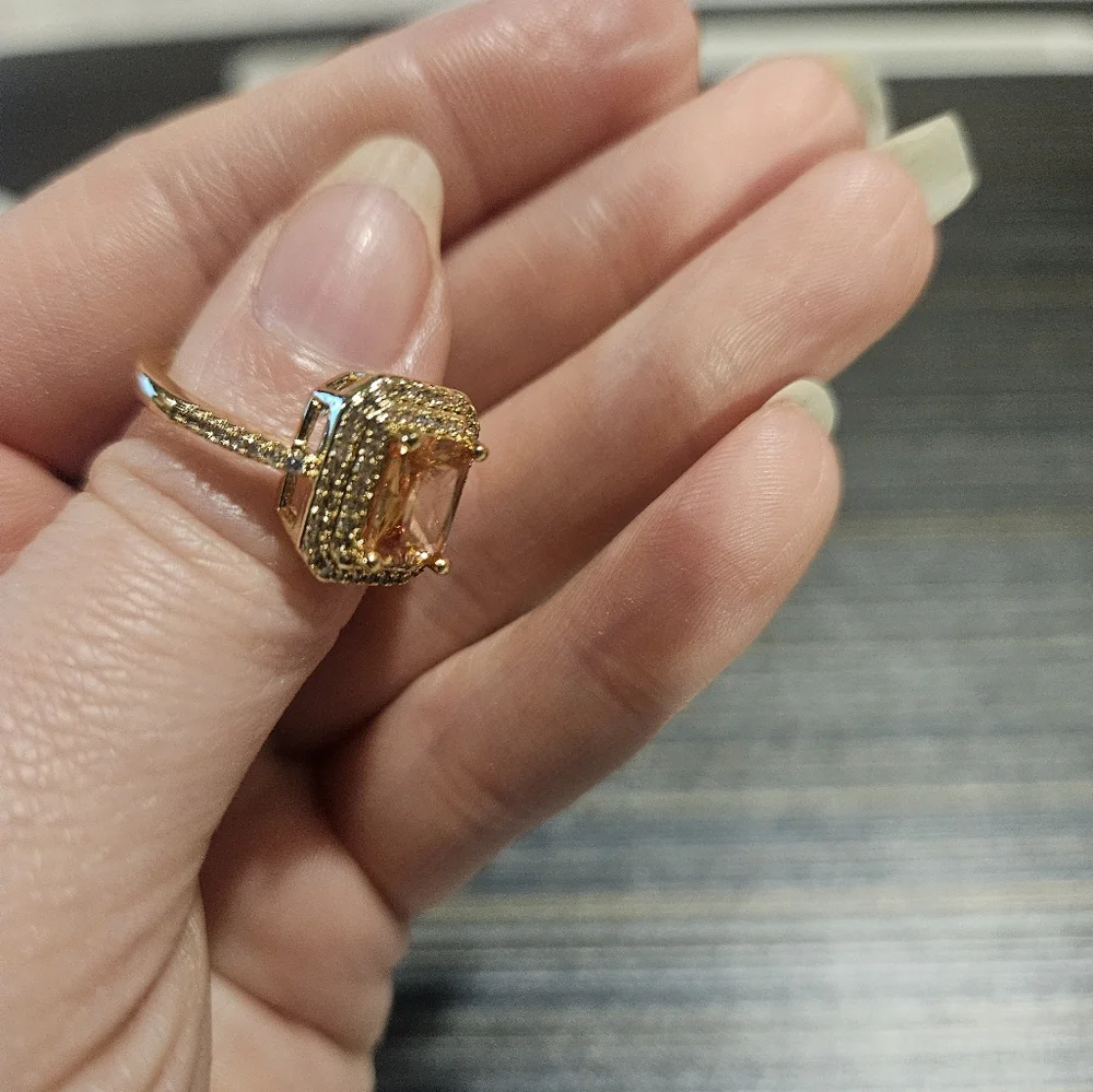 Gold and Morganite Cocktail Ring Size 7 - Picture 4 of 6